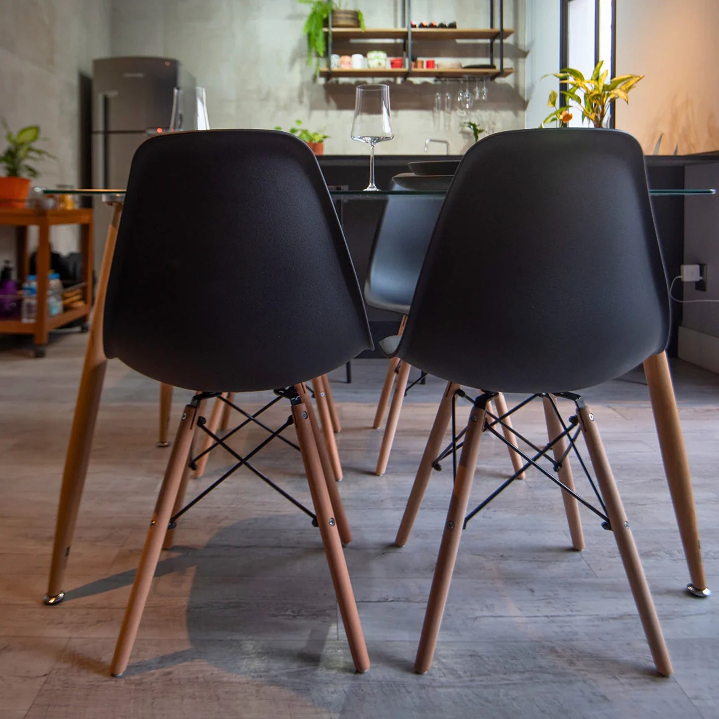 Silla Eames Negro
