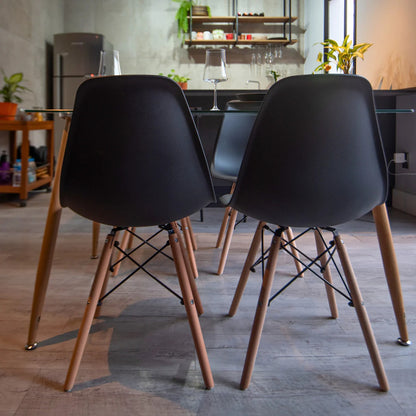 Silla Eames Negro