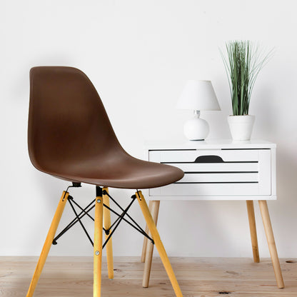 Silla Eames Café