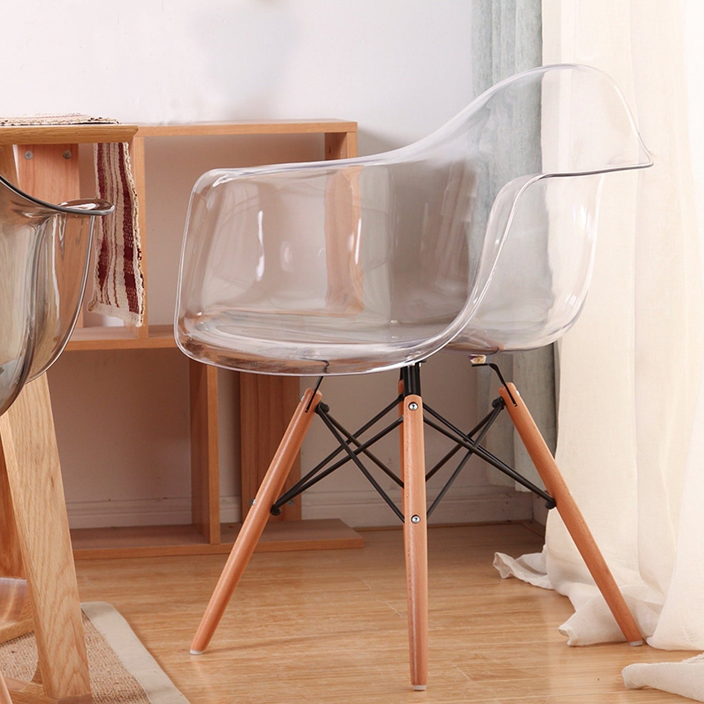 Silla Eames Brazos Acrilica Transparente