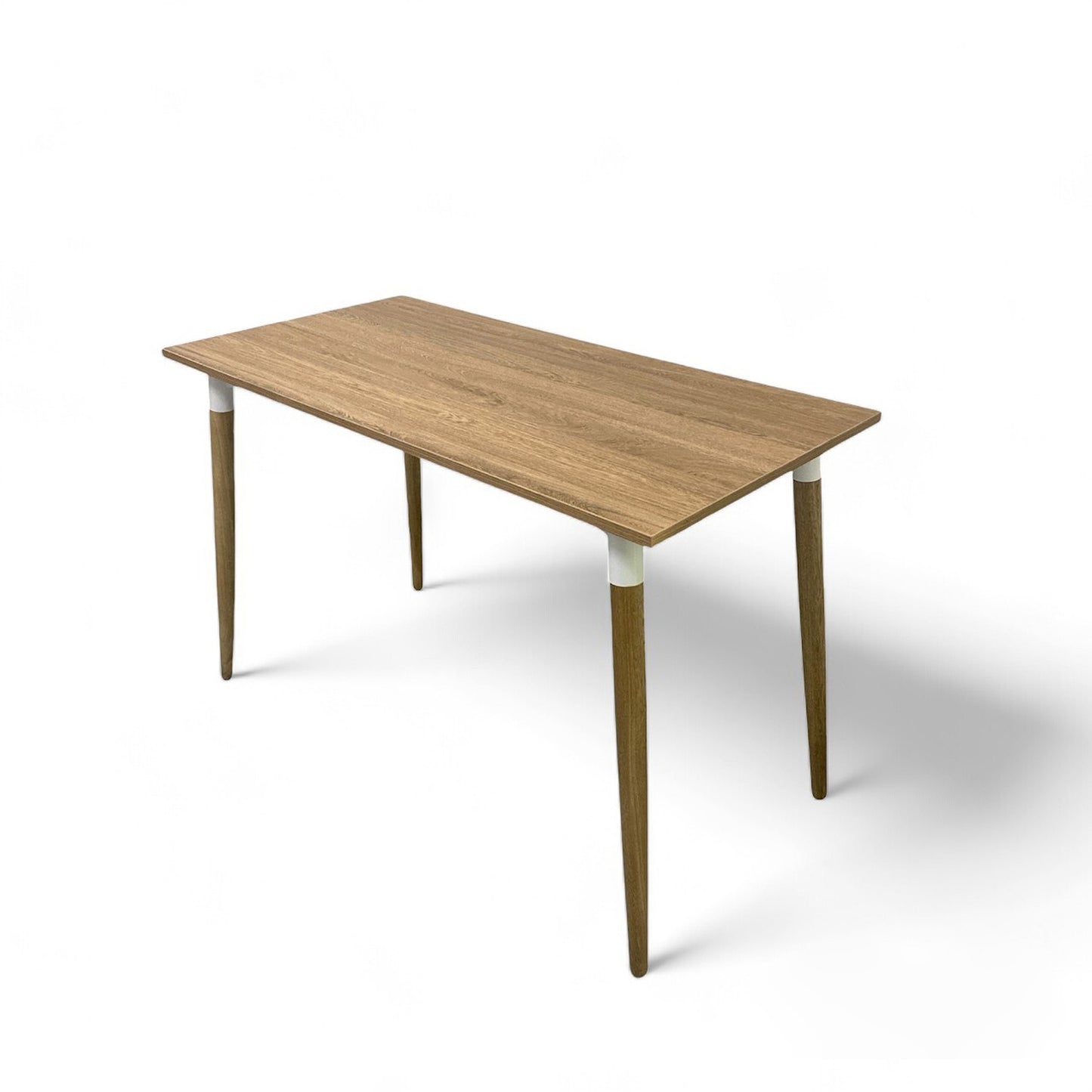 Juego de Comedor Premium Kano con 4 Sillas Eames beige