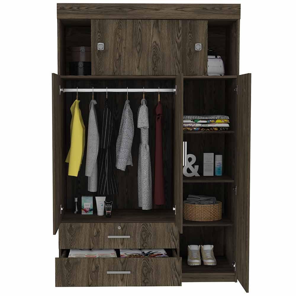 Closet Slash Chocolate