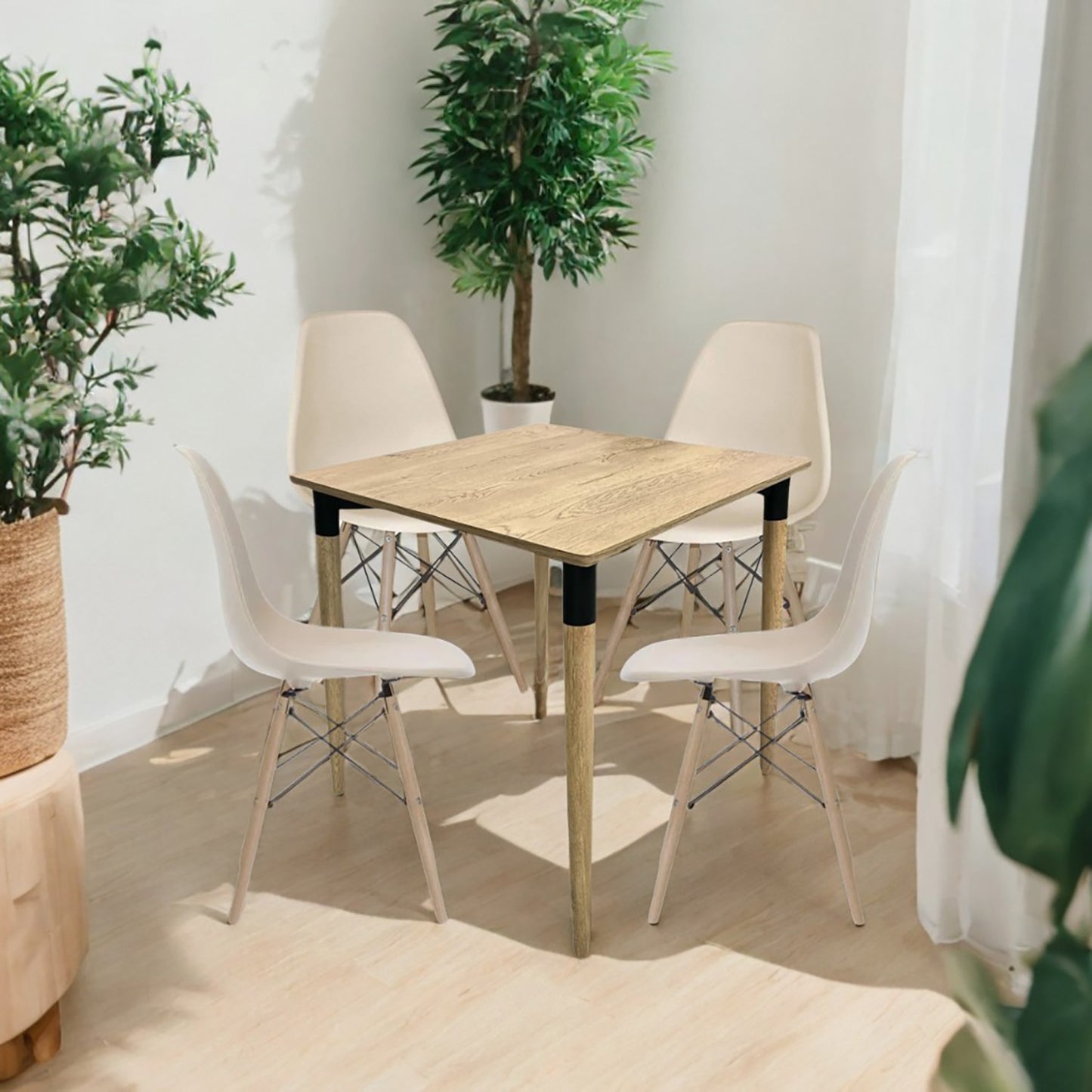 Juego de Comedor basic Madera con 4 Sillas Eames beige