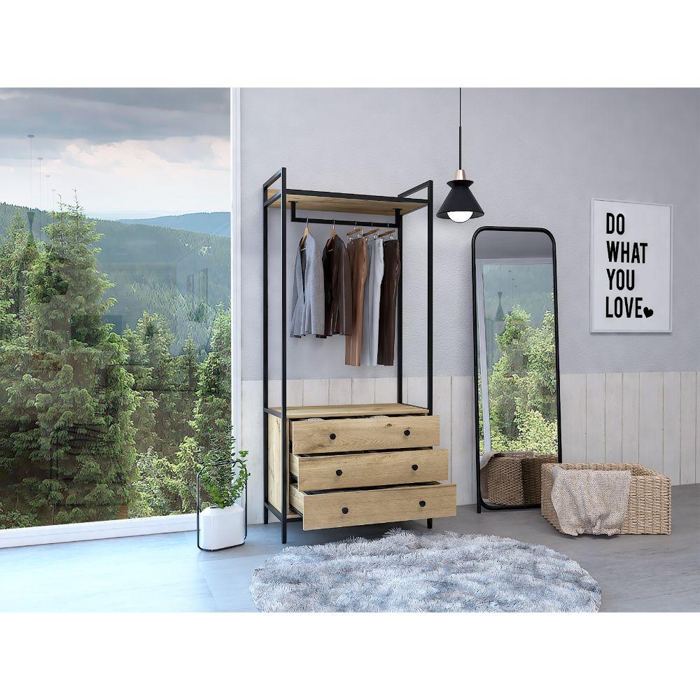 Closet Surnae Duna