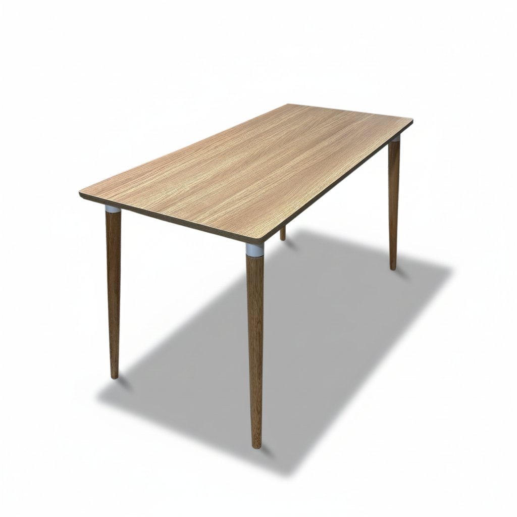 Juego de Comedor Madera Robledo con 4 Sillas Eames negra