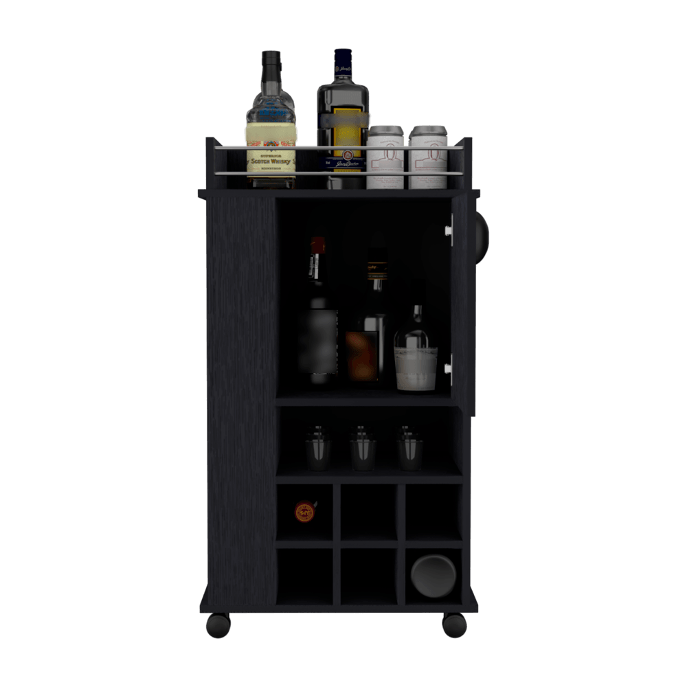 Bar Alevia, Wengue, Con Amplios Espacios Para Ubicar Botellas