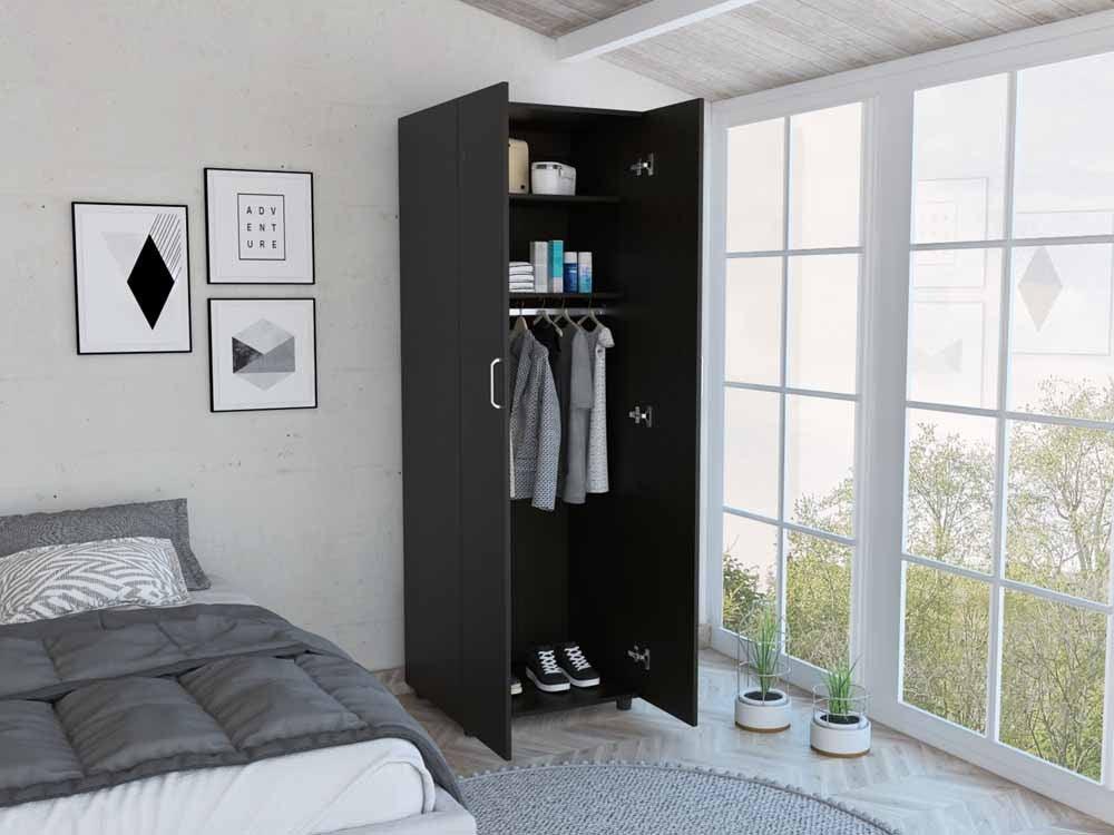 Closet Uvrel Wengue